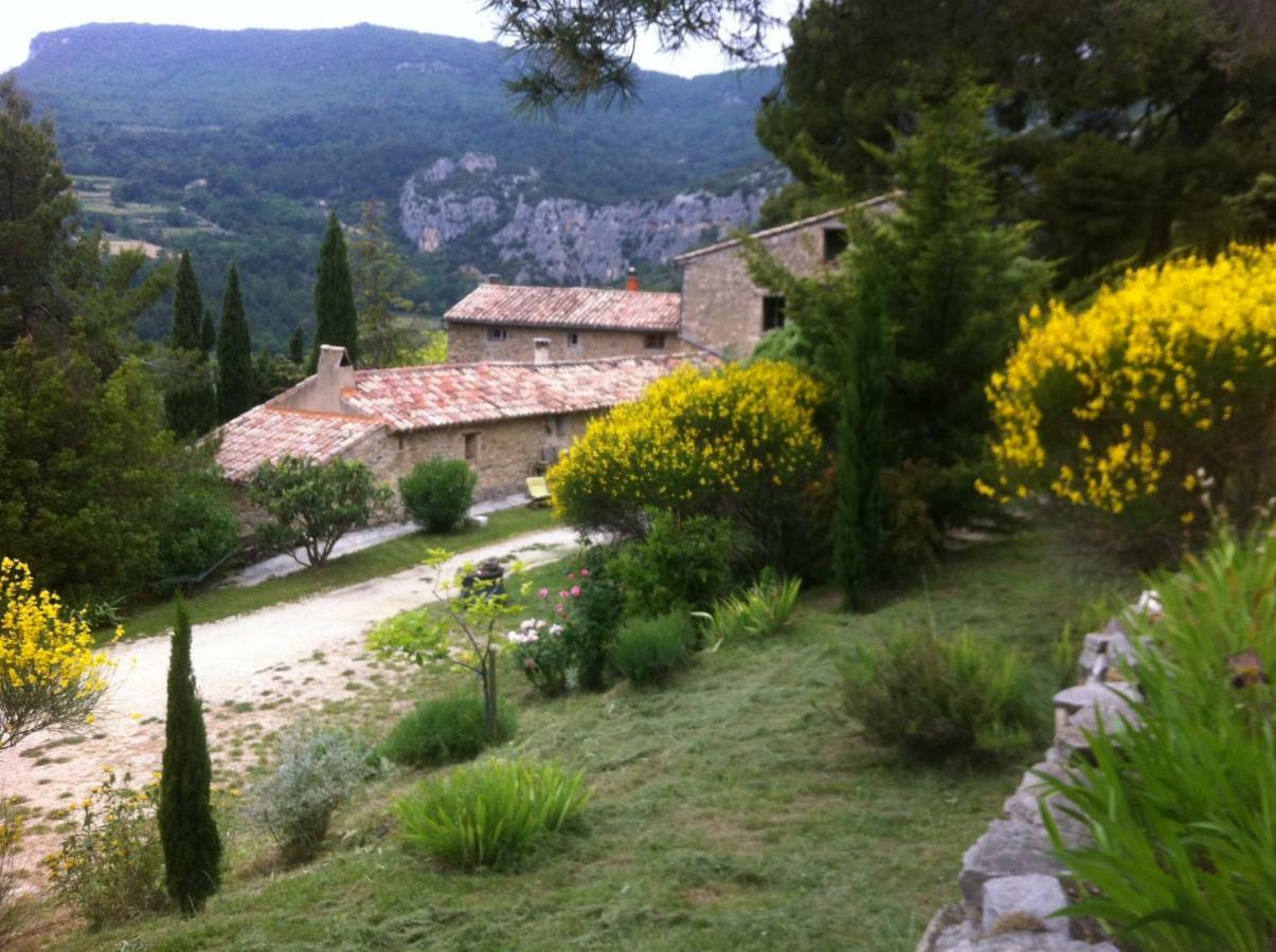 Le Barroux Le Degoutaud Bed & Breakfast エクステリア 写真